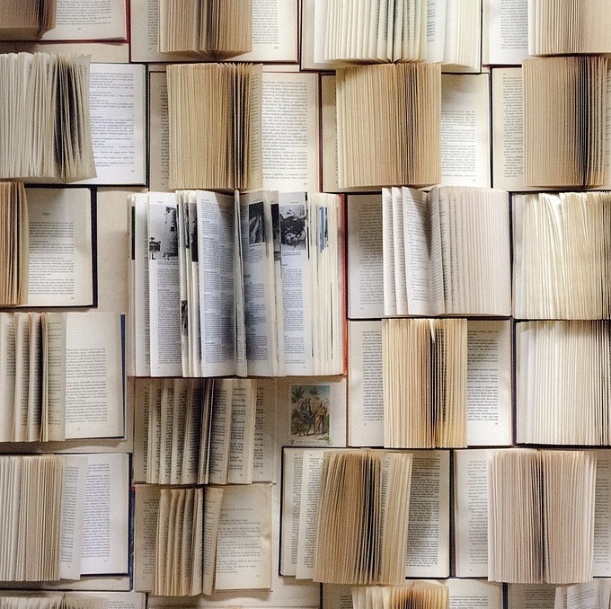 Öffentliche Bibliothek