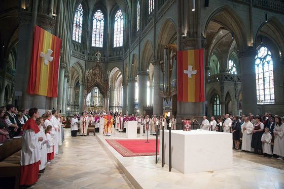 Diakonenweihe im Linzer Mariendom