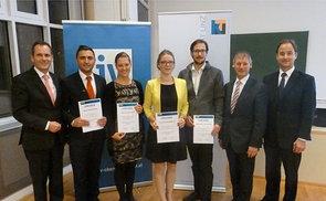 WER-PreisträgerInnen_2014: von li: Univ.-Prof. Dr. Christian Friesl / Bereichsleiter Bildung & Gesellschaft IV Österreich, die PreisträgerInnen Mag. Mustafa Durmus (Graz), Mag.a Dr.in Verena Gruber (Wien), Anna Maria Brunnhofer, BA und Jakob Foissner