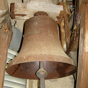 Kriegerglocke: BJ 1923, 171,5 kg, 72 cm, Ton cis     