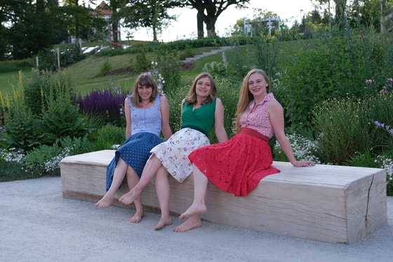 Die Poxrucker Sisters sind begeistert von der Landesgartenschau
