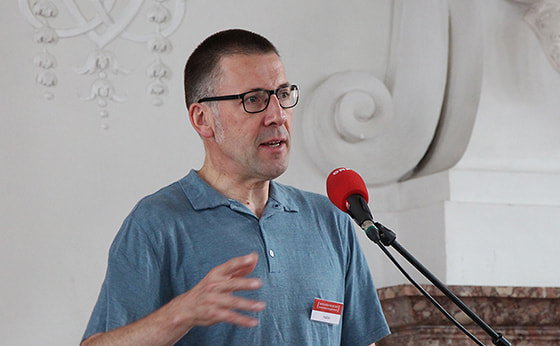 Dr. Niko Paech